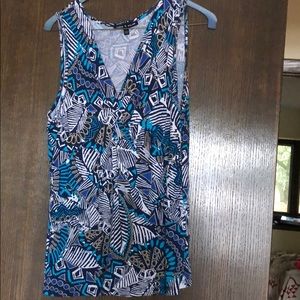 Large very good Cable and Gauge tank top